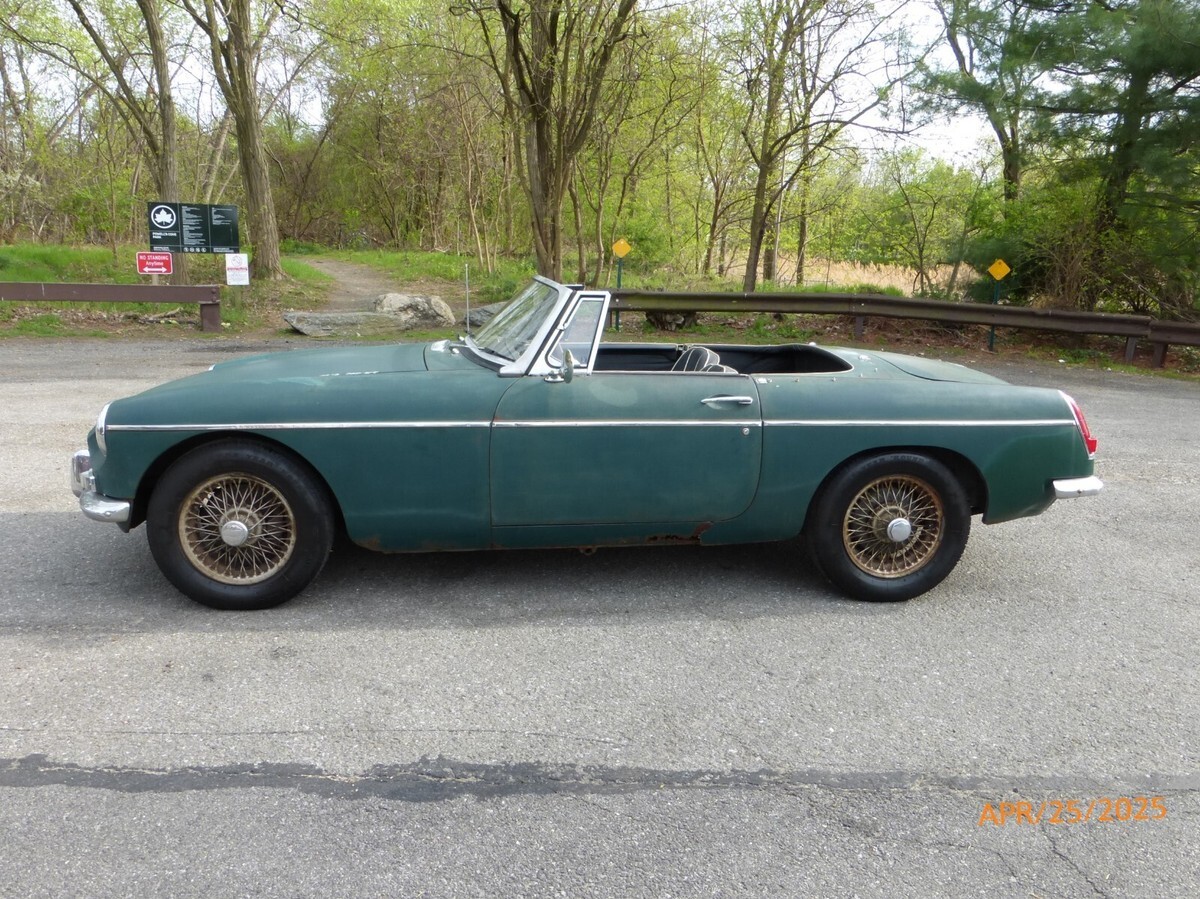 1966 MG MGB Good Mechanical Condition - photo 2