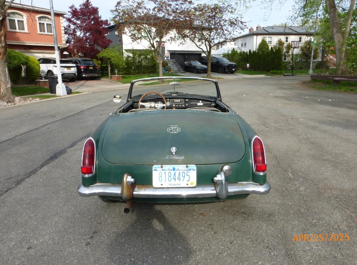1966 MG MGB Good Mechanical Condition - photo 3
