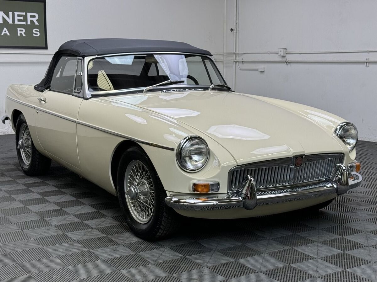 1966 MG MGB - photo 2