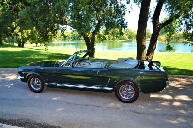 1966 Ford Mustang Convertible - photo 3