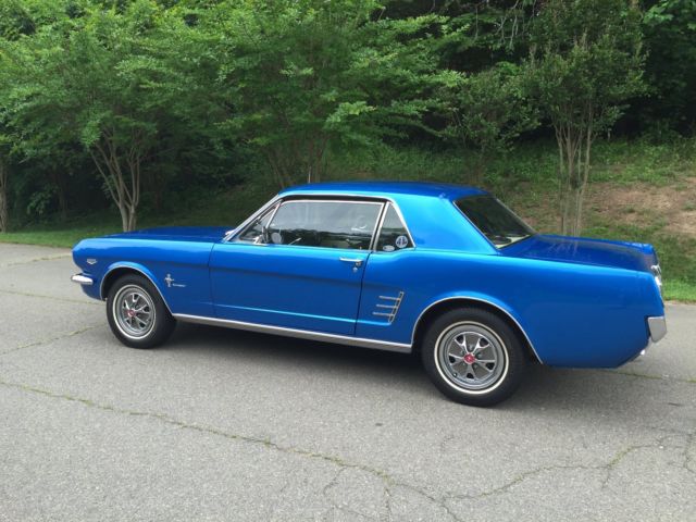 1966 Ford Mustang - photo 2