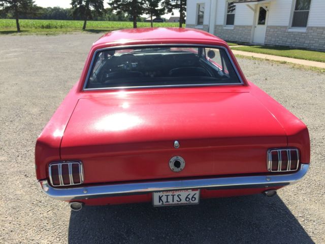 1966 Ford Mustang - photo 2