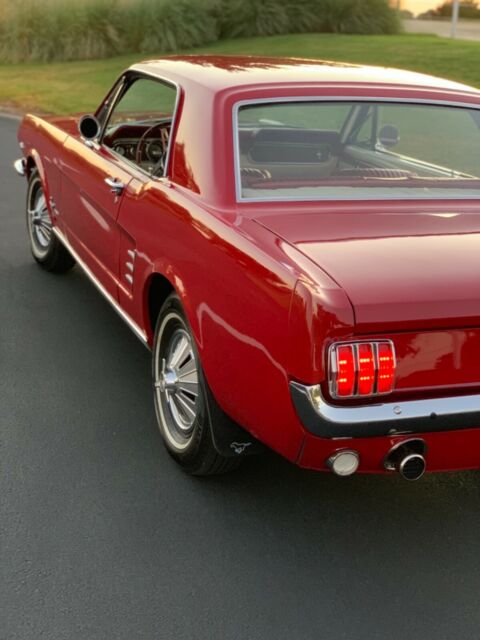 1966 Ford Mustang New Pony Interior - photo 8