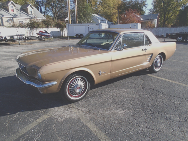 1966 MUSTANG ALMOST A SHOW CAR BUT A DAILEY DRIVER NR......$3750.00 1966 Ford Mustang