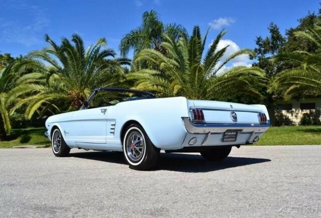 1966 Ford Mustang convertible - photo 11