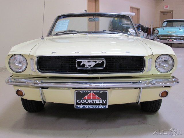 1966 Ford Mustang CONVERTIBLE - photo 2