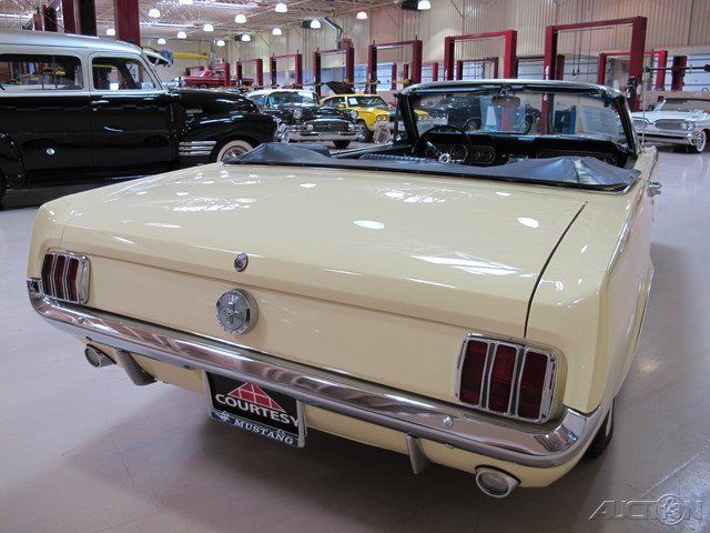 1966 Ford Mustang CONVERTIBLE - photo 4