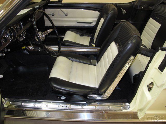 1966 Ford Mustang CONVERTIBLE - photo 8