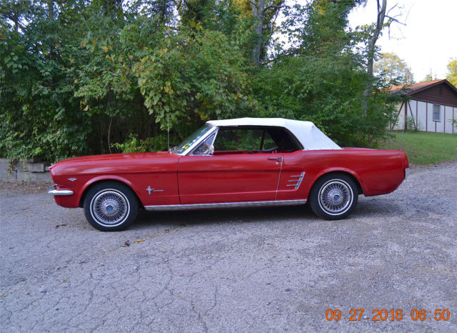 1966 Ford Mustang CONVERTIBLE - photo 2