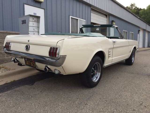 1966 Ford Mustang - photo 6