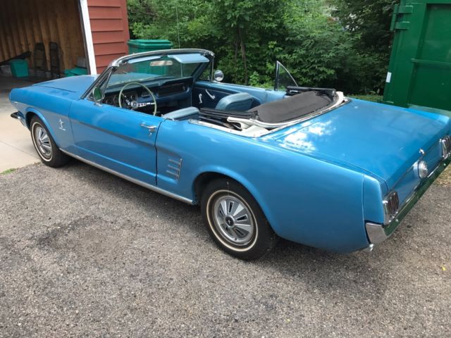 1966 Ford Mustang Convertible - photo 6