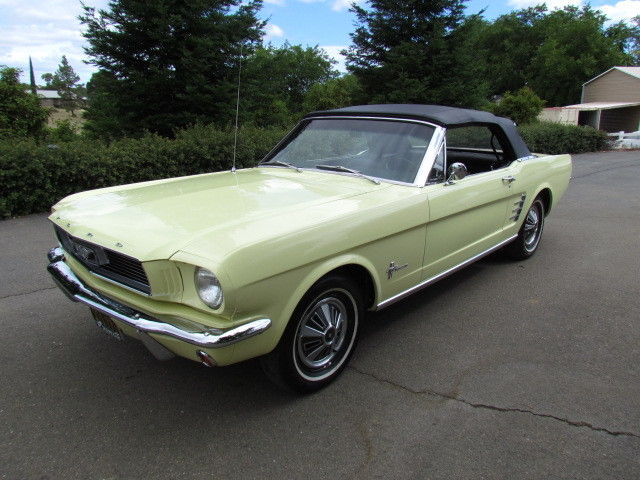 1966 Ford Mustang Convertible - photo 2