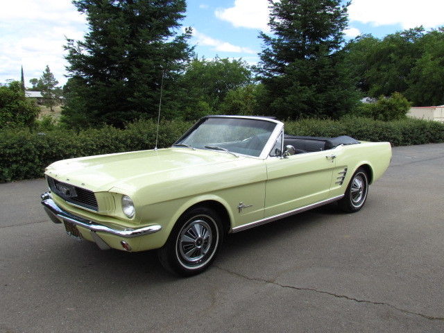 1966 Ford Mustang Convertible - photo 5
