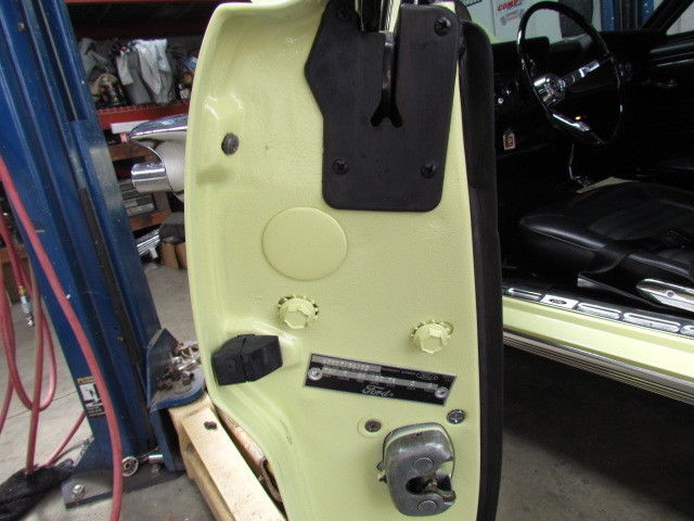 1966 Ford Mustang Convertible - photo 9
