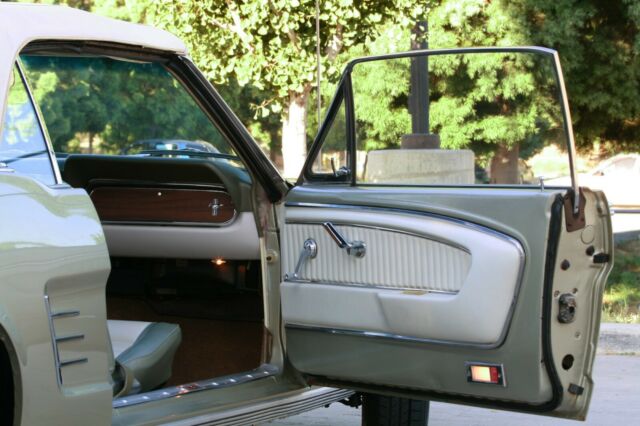 1966 Ford Mustang Pony Interior - photo 5