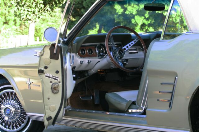 1966 Ford Mustang Pony Interior - photo 6