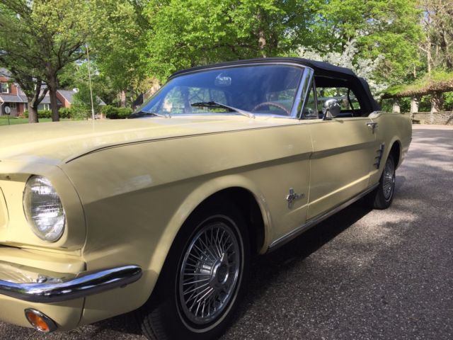 1966 Ford Mustang Convertible - photo 12
