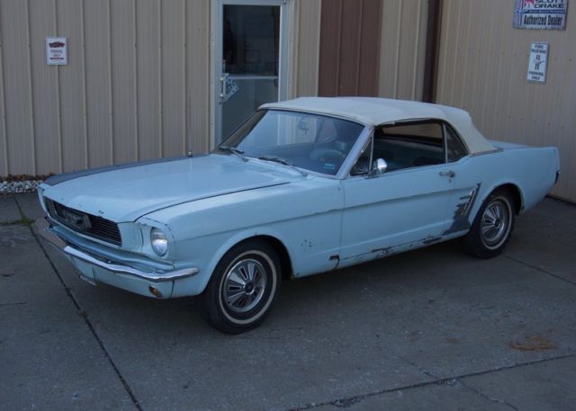 1966 Ford Mustang - photo 2