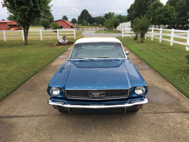 1966 Ford Mustang - photo 2