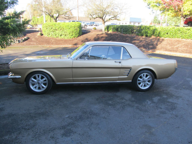 1966 MUSTANG COUPE Fuel Injected 5.0 HO AOD Transmission Ground up restoration 1966 Ford Mustang