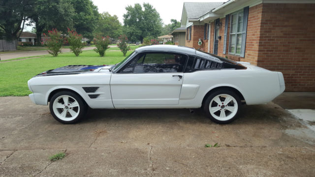 1966 Ford Mustang Fastback - photo 4