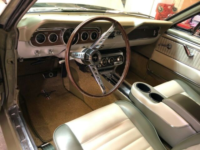 1966 Ford Mustang Sauterne Gold Black Vinyl Top, Pony Interior - photo 2