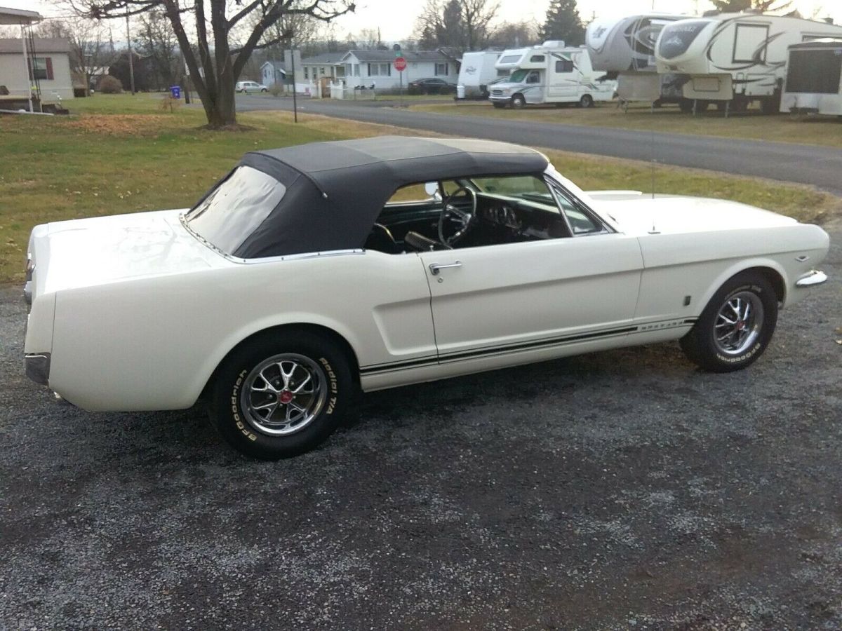 1966 Mustang GT Convertible 289 A Code 4 spd. 1966 Ford Mustang