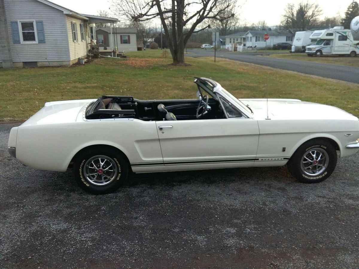 1966 Ford Mustang - photo 2