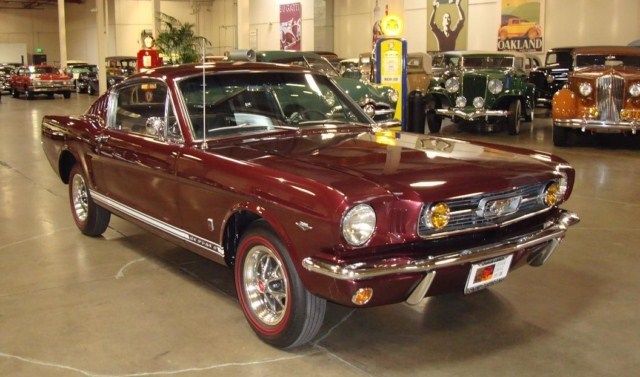1966 Ford Mustang GT - photo 9