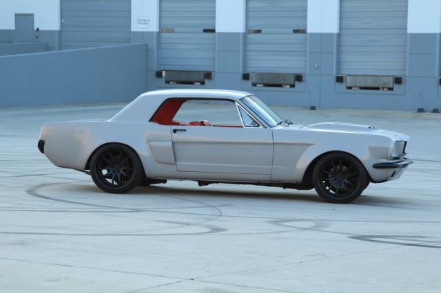 1966 Ford Mustang Widebody Pro Touring Show Car - photo 3