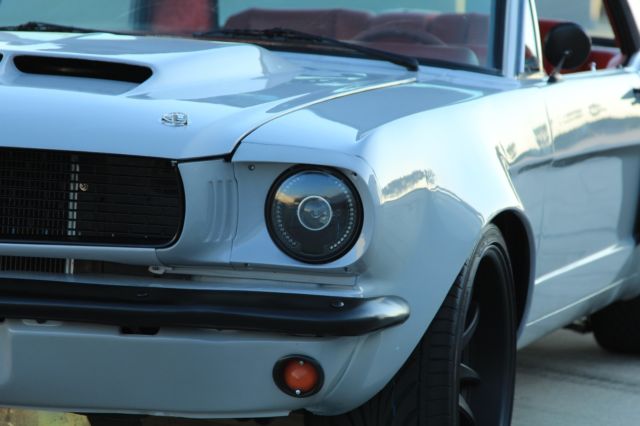 1966 Ford Mustang Widebody Pro Touring Show Car - photo 6