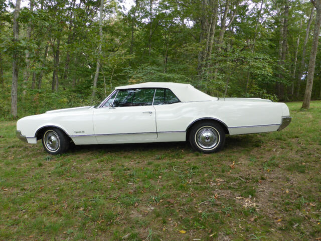 1966 Oldsmobile Eighty-Eight Convertible - photo 2
