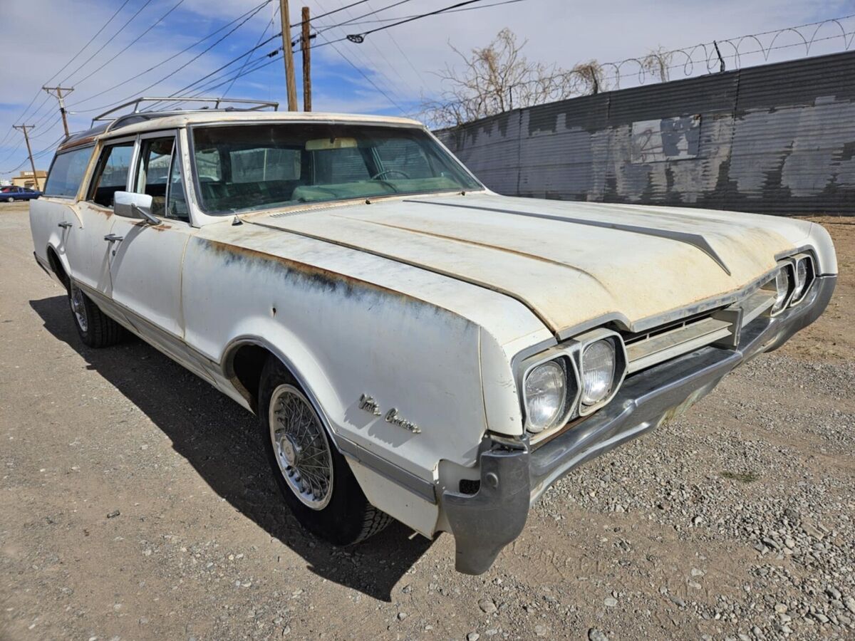 1966 Oldsmobile Custom Cruiser Vista Cruiser - photo 2