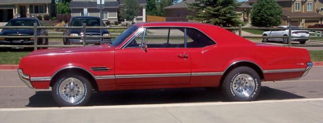 1966 Oldsmobile 442 Tri-Carb with Track Pack 1966 Oldsmobile 442 Cutlass