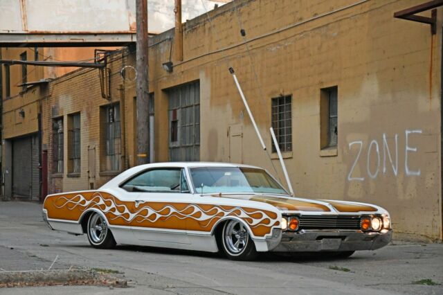 1966 Oldsmobile, 60's styled cruiser. Air ride, new paint and interior. 1966 Oldsmobile Eighty-Eight