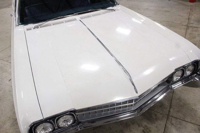 1966 Oldsmobile Ninety-Eight -- - photo 9