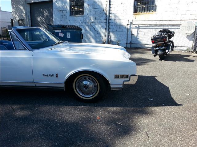 1966 Oldsmobile Ninety-Eight CONVERTIBLE - photo 4