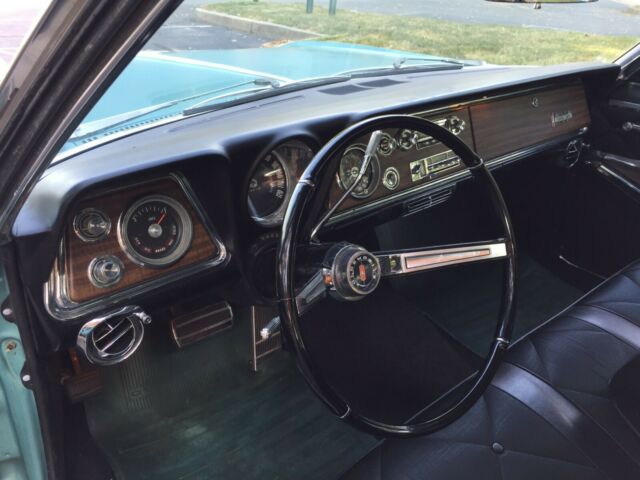 1966 Oldsmobile Ninety-Eight HOLIDAY - photo 11