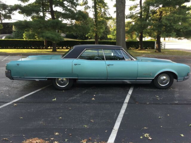 1966 Oldsmobile Ninety-Eight HOLIDAY - photo 5