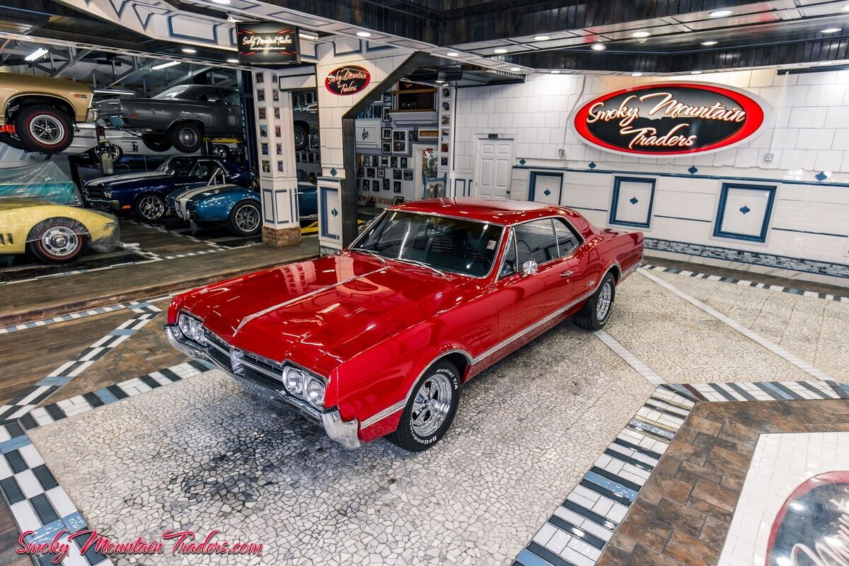 1966 Oldsmobile Cutlass - photo 2
