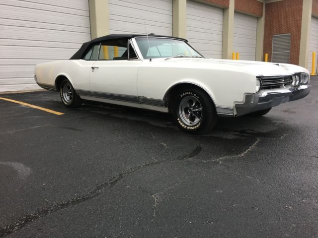 1966 Oldsmobile Cutlass 2 door - photo 2