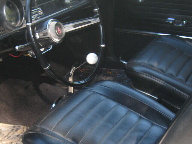 1966 Oldsmobile Cutlass convertible - photo 7