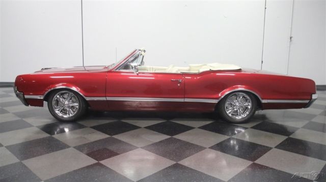 1966 Oldsmobile Cutlass Convertible - photo 2