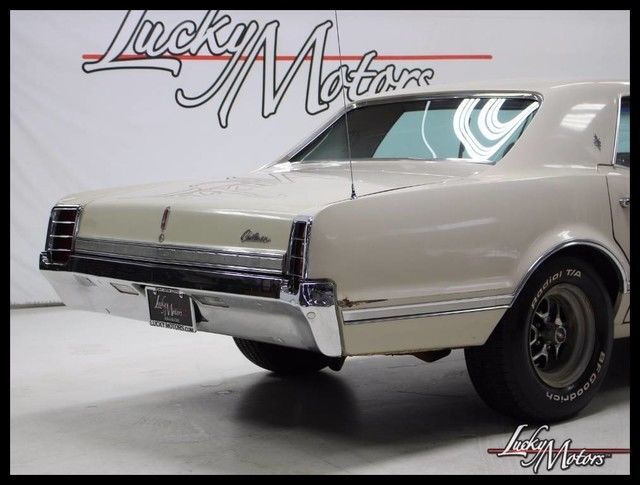 1966 Oldsmobile Cutlass Sedan - photo 9