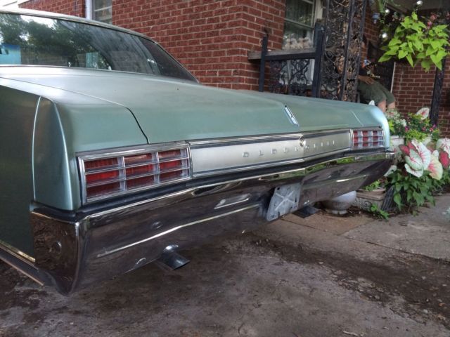 1966 Oldsmobile Eighty-Eight Sedan - photo 2