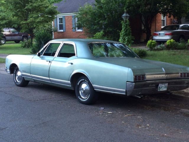 1966 Oldsmobile Eighty-Eight Sedan - photo 8