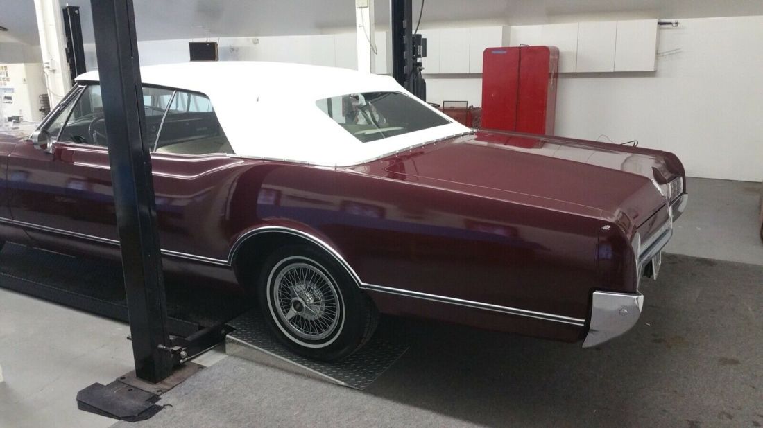 1966 Oldsmobile Dynamic 88 - photo 10