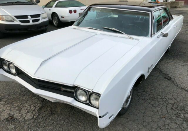 1966 Oldsmobile Ninety-Eight " Holiday " - photo 4