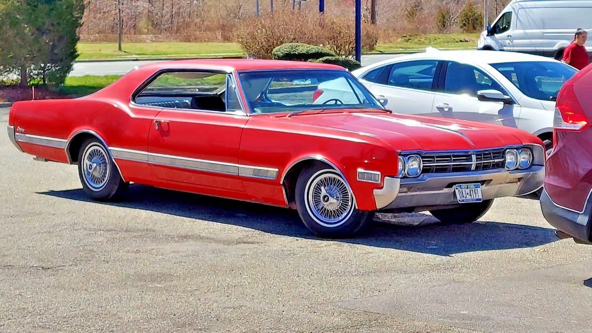 1966 Oldsmobile Starfire - photo 5