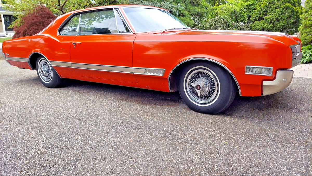 1966 Oldsmobile Starfire - photo 6